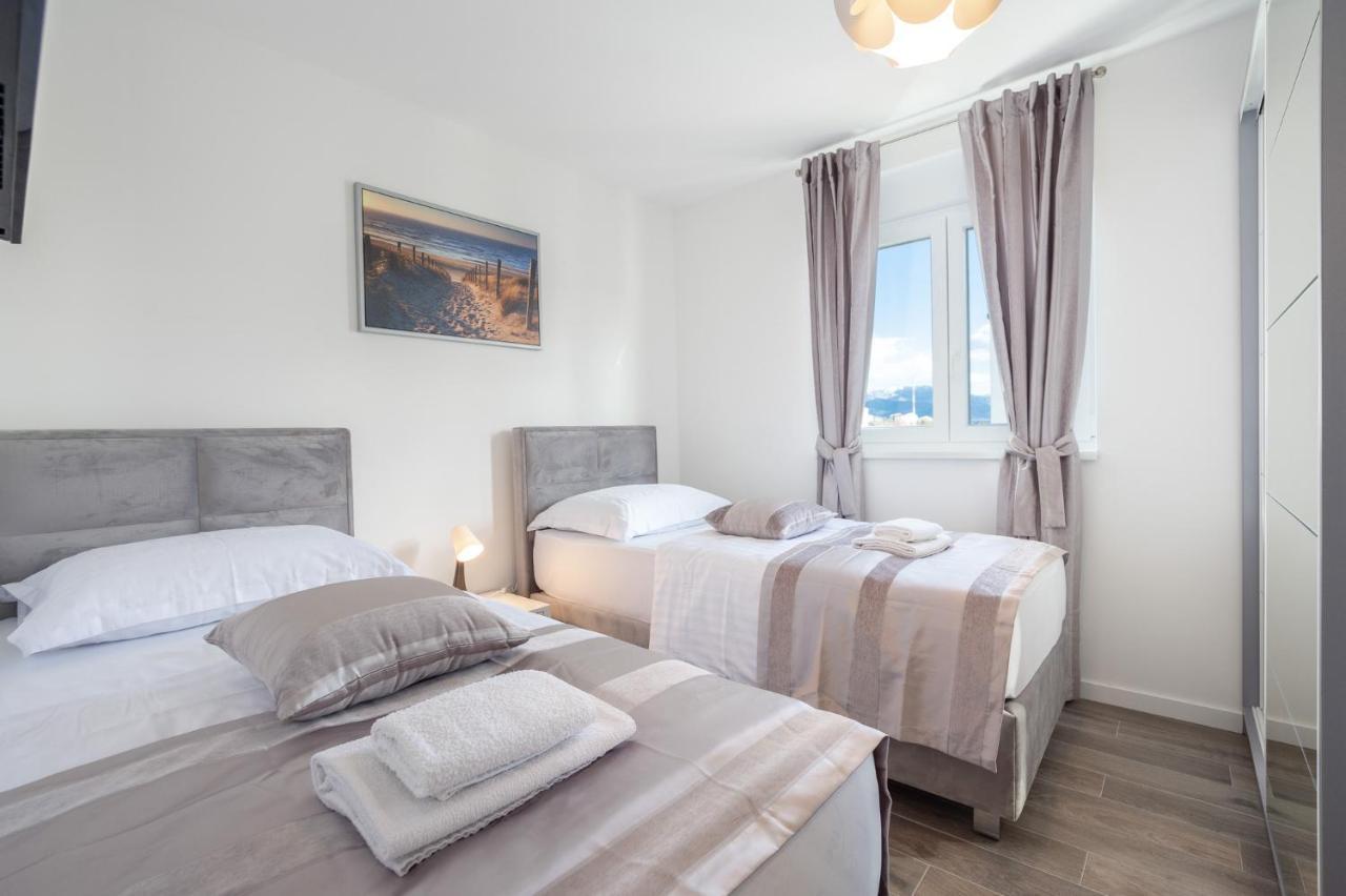 Sea Vista Apartments Kastela Exterior photo